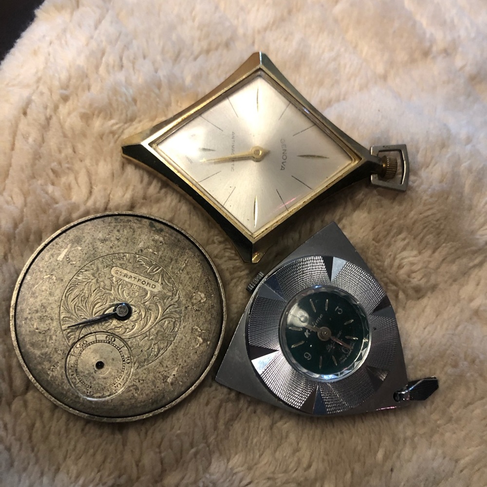 Mix Watches May Need Battery Or Service